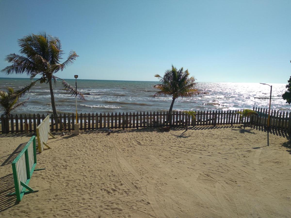 Pal'S On The Beach - Dangriga, Belize エクステリア 写真