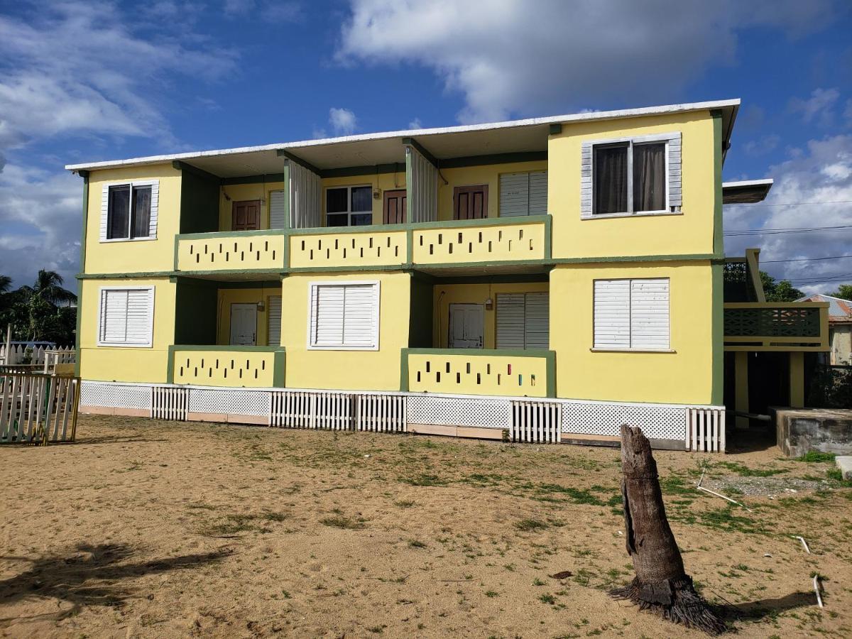Pal'S On The Beach - Dangriga, Belize エクステリア 写真